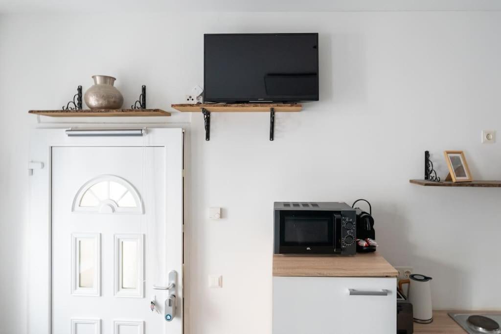 Sleek Studio By City Center By Hm Vienne Extérieur photo